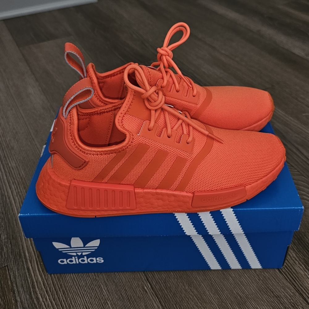 Womens NMD_R1 SHOES